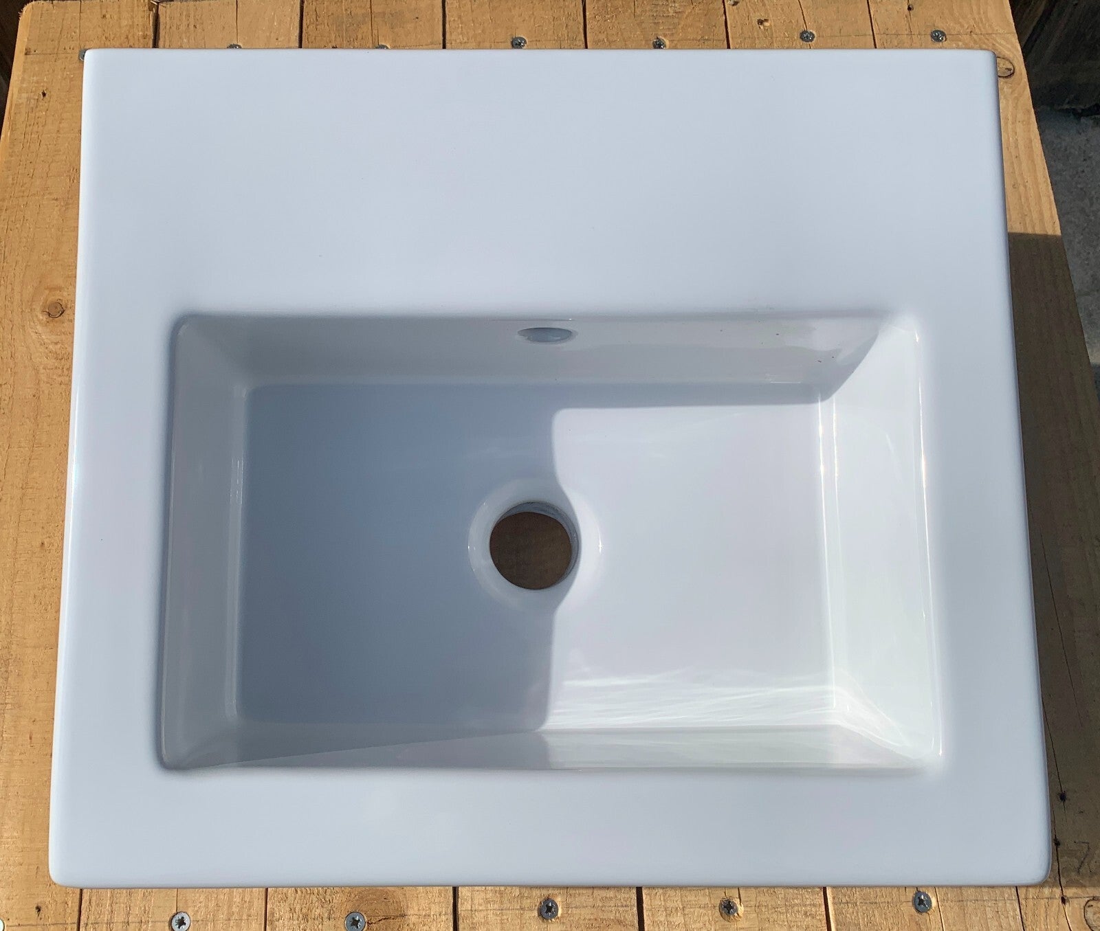 CLAYTAN WBFC1027WH White 400x350x85 NTH WALL MOUNTEDWASH BASIN WBFC1027WH